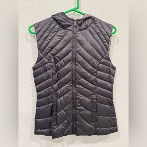 Be By Blanc Noir Women's Charcoal Quilted Vest, size Medium